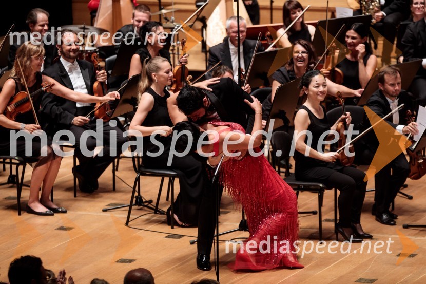  Anna Netrebko, sopranistka;  Jusif Ejvazov, tenorAnna Netrebko in Yusif Eyvazov, nastop v okviru 69. Ljubljana Festivala