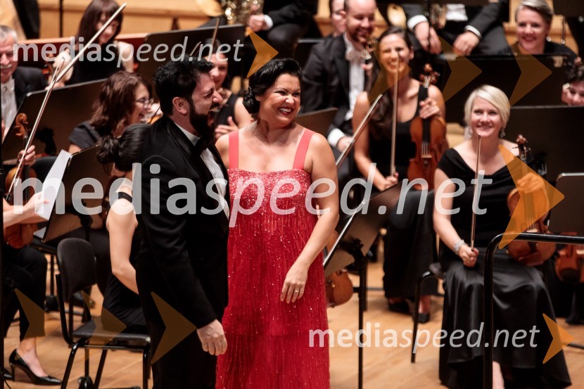  Jusif Ejvazov, tenor;  Anna Netrebko, sopranistkaAnna Netrebko in Yusif Eyvazov, nastop v okviru 69. Ljubljana Festivala