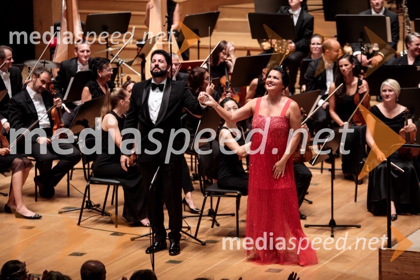  Jusif Ejvazov, tenor;  Anna Netrebko, sopranistkaAnna Netrebko in Yusif Eyvazov, nastop v okviru 69. Ljubljana Festivala