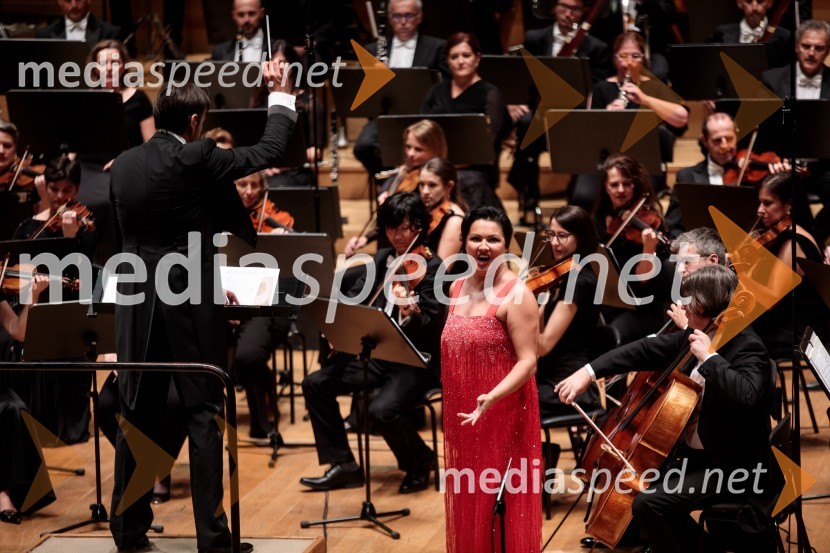  Anna Netrebko, sopranistkaAnna Netrebko in Yusif Eyvazov, nastop v okviru 69. Ljubljana Festivala