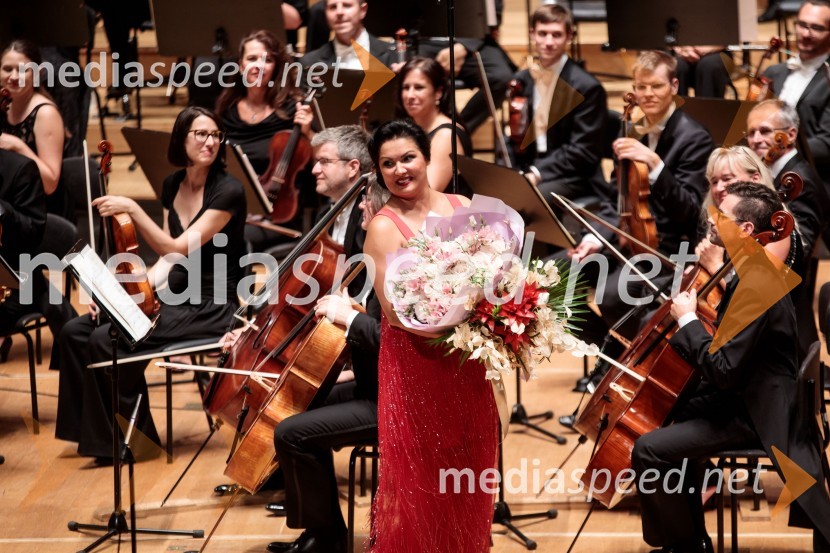  Anna Netrebko, sopranistkaAnna Netrebko in Yusif Eyvazov, nastop v okviru 69. Ljubljana Festivala