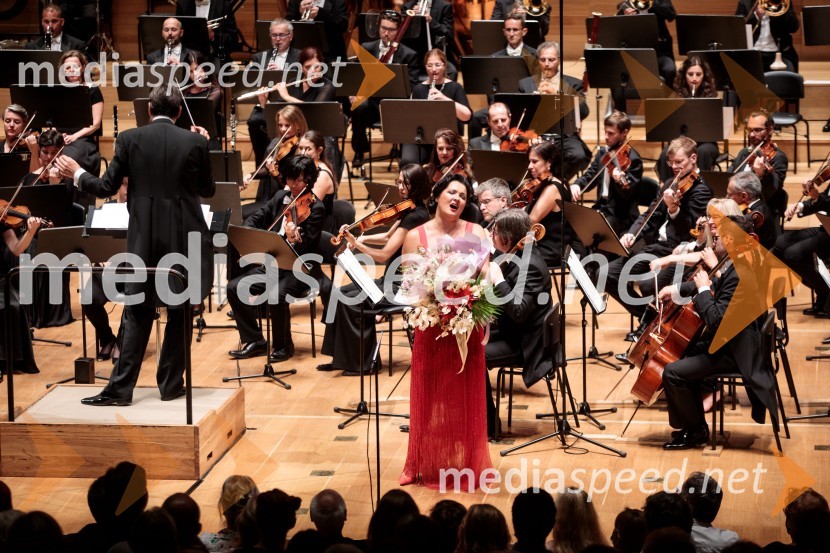  Anna Netrebko, sopranistkaAnna Netrebko in Yusif Eyvazov, nastop v okviru 69. Ljubljana Festivala
