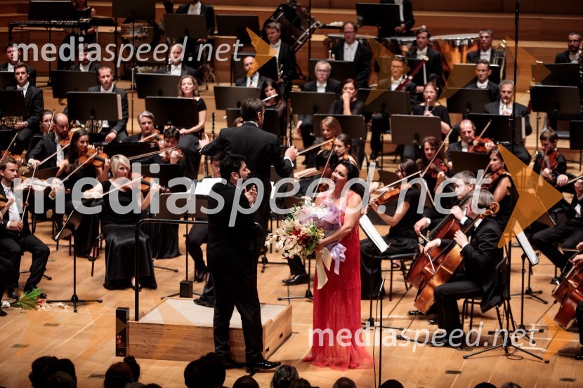  Jusif Ejvazov, tenor;  Anna Netrebko, sopranistkaAnna Netrebko in Yusif Eyvazov, nastop v okviru 69. Ljubljana Festivala