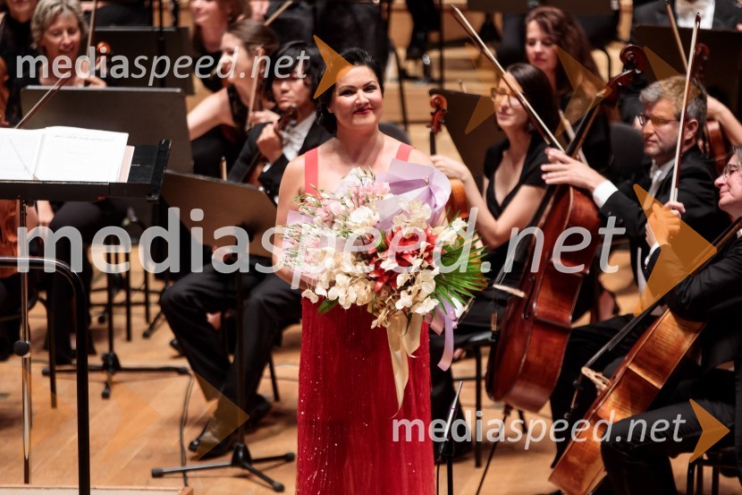  Anna Netrebko, sopranistkaAnna Netrebko in Yusif Eyvazov, nastop v okviru 69. Ljubljana Festivala