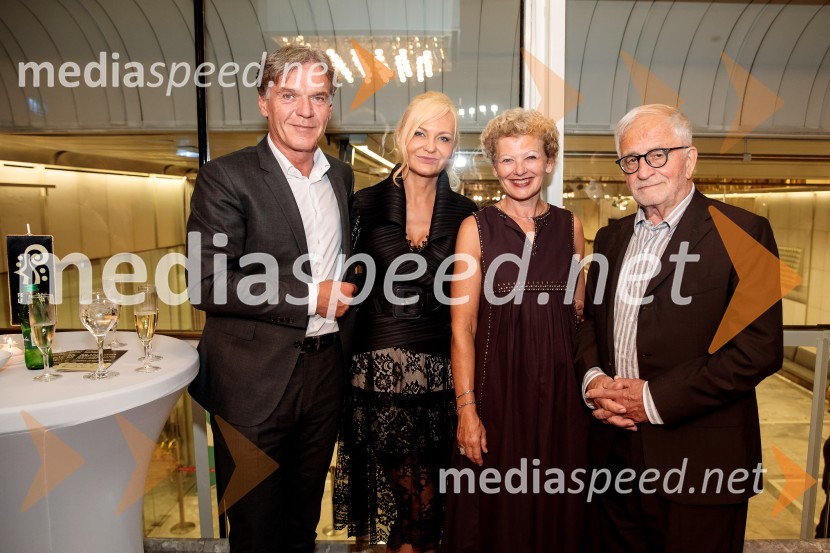 mag. David Kastelic, predsednik uprave, Zavarovalnica Sava, d.d.; dr. Jerneja Kastelic, direktorica sektorja za gospodarjenje z objekti in najemniki, Mercator d.d.;  Rija  Čič, stevardesa; dr. Peter  Čeferin, pravnik, pisateljAnna Netrebko in Yusif Eyvazov, nastop v okviru 69. Ljubljana Festivala