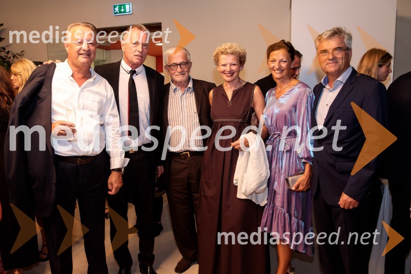  ... ;  ... ; dr. Peter  Čeferin, pravnik, pisatelj;  Rija  Čič, inženirka tekstilne industrije; dr. Maja Zalaznik, nekdanja ministrica za izobraževanje, znanost in šport;  Aleksander  Zalaznik, generalni direktor Danfoss Trata, predsednik Združenja ManagerAnna Netrebko in Yusif Eyvazov, nastop v okviru 69. Ljubljana Festivala