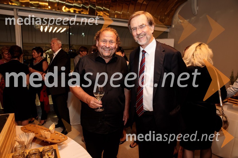  Darko  Brlek, direktor in umetniški vodja, Festival Ljubljana;  Lojze Peterle, slovenski politikAnna Netrebko in Yusif Eyvazov, nastop v okviru 69. Ljubljana Festivala