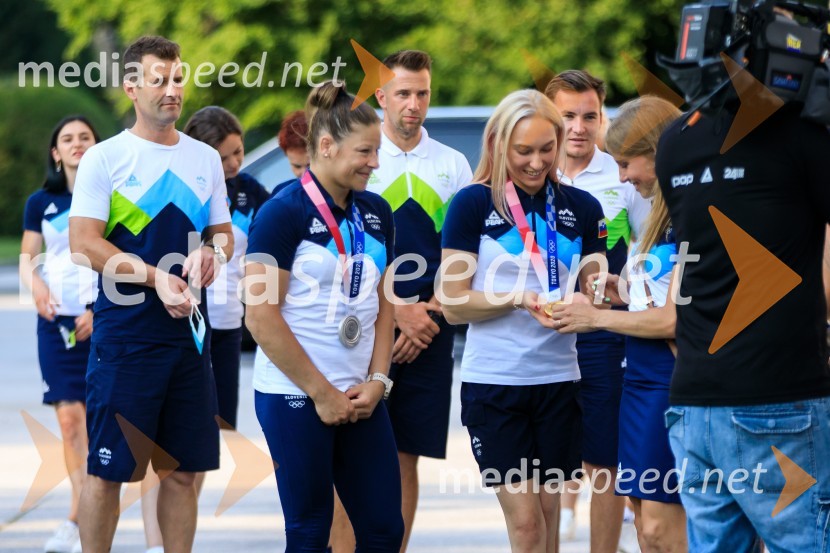 Tina Trstenjak, judoistka;  Janja Garnbret, slovenska športna plezalkaSprejem olimpijske reprezentance na Brdu