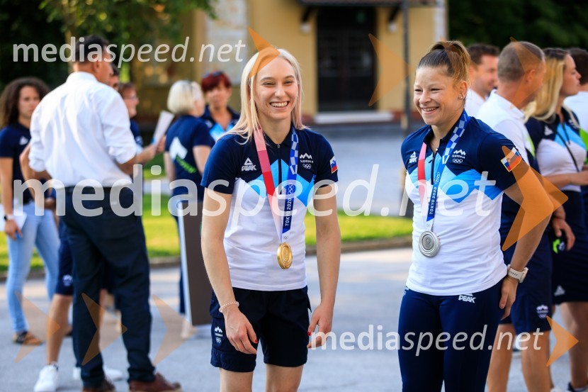  Janja Garnbret, slovenska športna plezalka;  Tina Trstenjak, judoistkaSprejem olimpijske reprezentance na Brdu