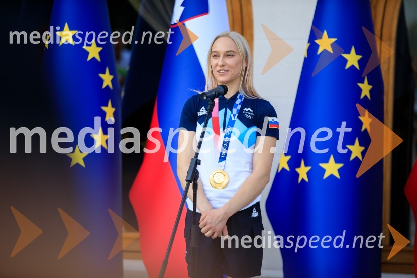  Janja Garnbret, plezalkaSprejem olimpijske reprezentance na Brdu