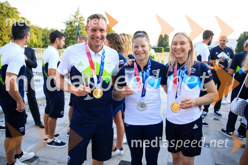  Benjamin Savšek, kanuist ;  Tina Trstenjak, judoistka;  Janja Garnbret, plezalkaSprejem olimpijske reprezentance na Brdu