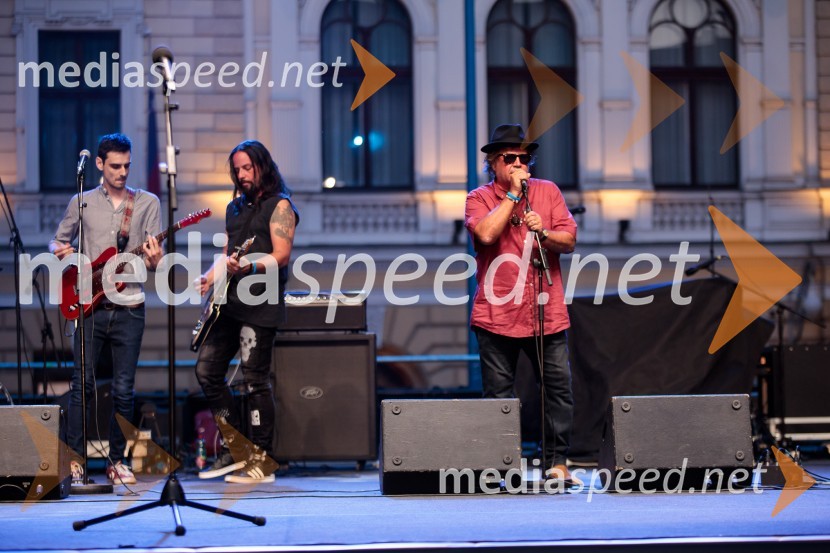  ... ;  ... ;  Peter Lovšin - Pero, pevecSprejem olimpijske reprezentance na Kongresnem trgu