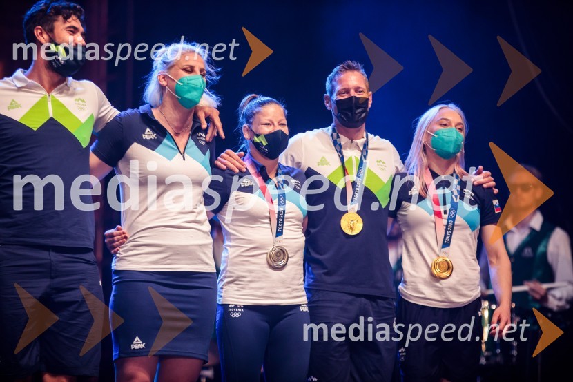  ... ;  ... ;  Tina Trstenjak, judoistka;  Benjamin Savšek, kanuist ;  Janja Garnbret, slovenska športna plezalkaSprejem olimpijske reprezentance na Kongresnem trgu