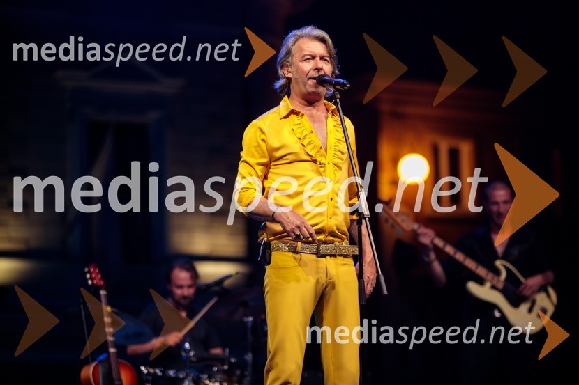  Robert Pešut - Magnifico, glasbenikSprejem olimpijske reprezentance na Kongresnem trgu