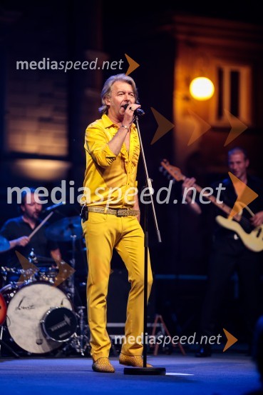  Robert Pešut - Magnifico, glasbenikSprejem olimpijske reprezentance na Kongresnem trgu