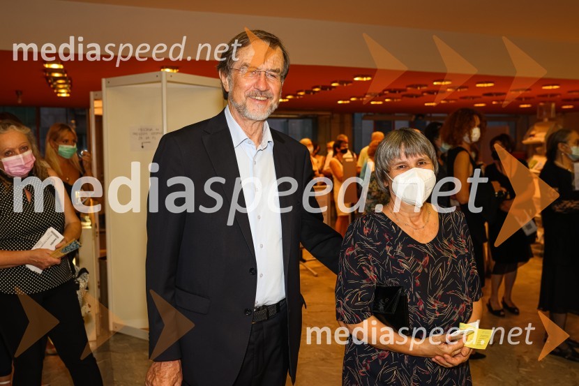  Lojze Peterle, slovenski politik;  Branka Berkopec PeterleNastop tenorista Jonasa Kaufmanna v okviru 69. Ljubljana Festivala