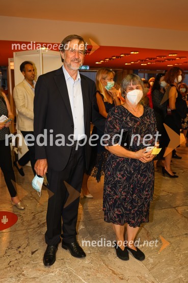  Lojze Peterle, slovenski politik;  Branka Berkopec PeterleNastop tenorista Jonasa Kaufmanna v okviru 69. Ljubljana Festivala