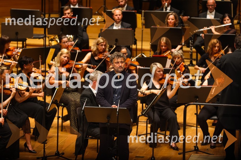  Jonas Kaufmann, tenorNastop tenorista Jonasa Kaufmanna v okviru 69. Ljubljana Festivala