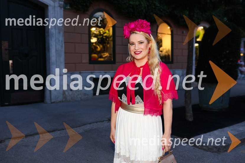  Danica Lovenjak, novinarkaMuzikal Chicago, Festival Ljubljana 2021