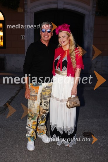   Igor  Jelen-Iggy, koreograf, lastnik plesnega centra Igen;  Danica Lovenjak, novinarkaMuzikal Chicago, Festival Ljubljana 2021