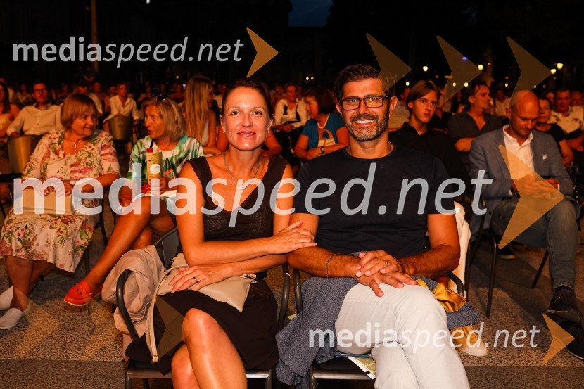  Urša Manček, DIOGENA d.o.o.;  Matjaž Rakovec, župan Mestne občine KranjMuzikal Chicago, Festival Ljubljana 2021