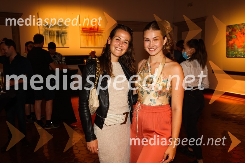  ... ;  Saša Lešnjek, pevka, igralkaMuzikal Chicago, Festival Ljubljana 2021