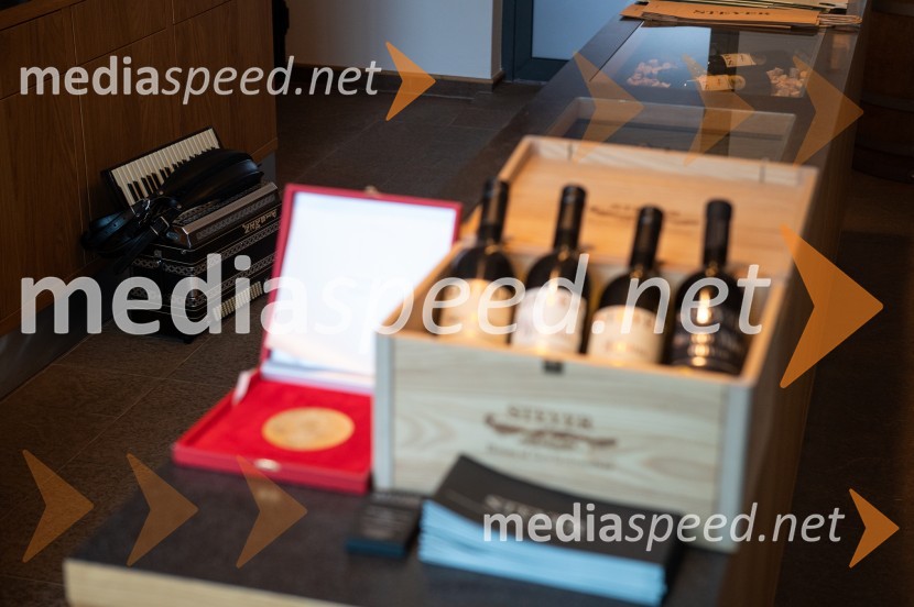 Vino je glasba, krstna uprizoritev kulturno enološkega doživetja