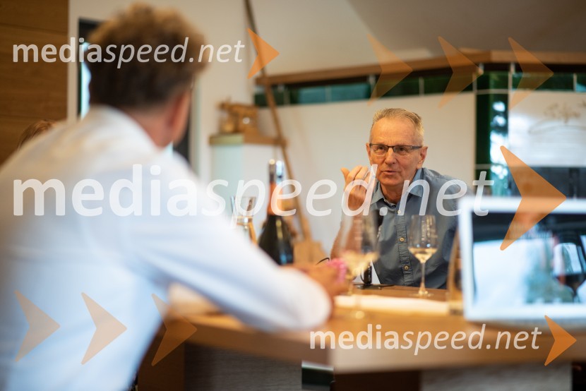 Vino je glasba, krstna uprizoritev kulturno enološkega doživetja