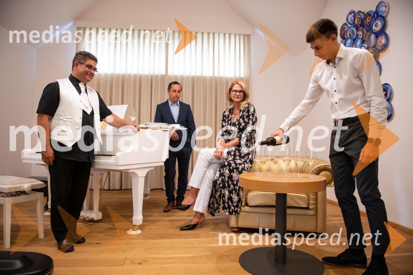 Vino je glasba, krstna uprizoritev kulturno enološkega doživetja