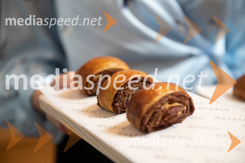 Vino je glasba, krstna uprizoritev kulturno enološkega doživetja