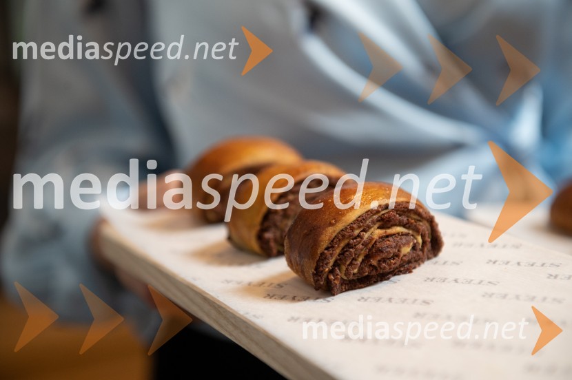 Vino je glasba, krstna uprizoritev kulturno enološkega doživetja