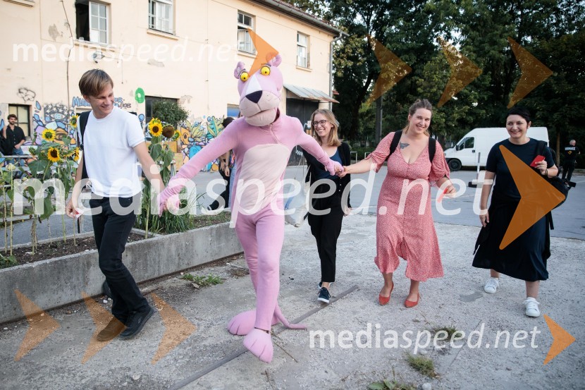 Solo, projekt Nine Rajič Kranjac, Nova pošta, Slovensko mladinsko gledališče