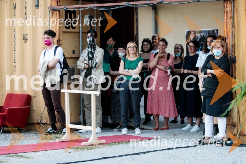 Solo, projekt Nine Rajič Kranjac, Nova pošta, Slovensko mladinsko gledališče