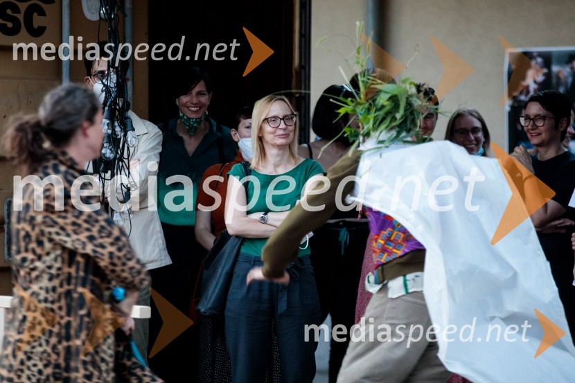 Solo, projekt Nine Rajič Kranjac, Nova pošta, Slovensko mladinsko gledališče