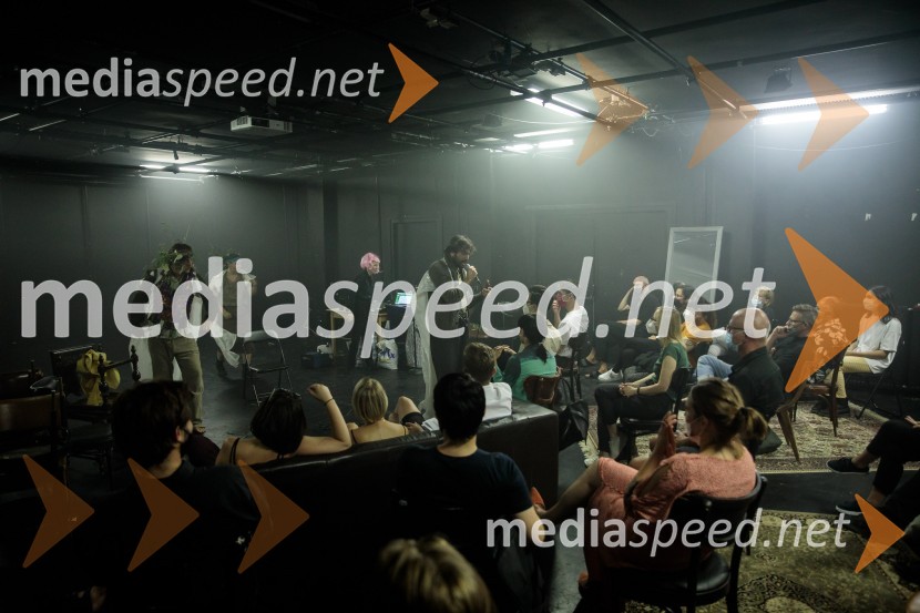 Solo, projekt Nine Rajič Kranjac, Nova pošta, Slovensko mladinsko gledališče