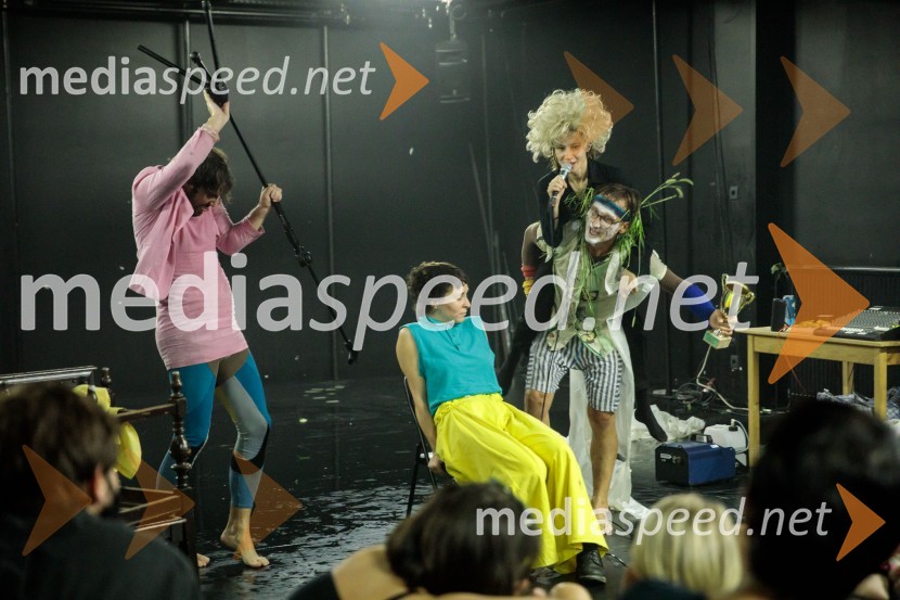 Solo, projekt Nine Rajič Kranjac, Nova pošta, Slovensko mladinsko gledališče