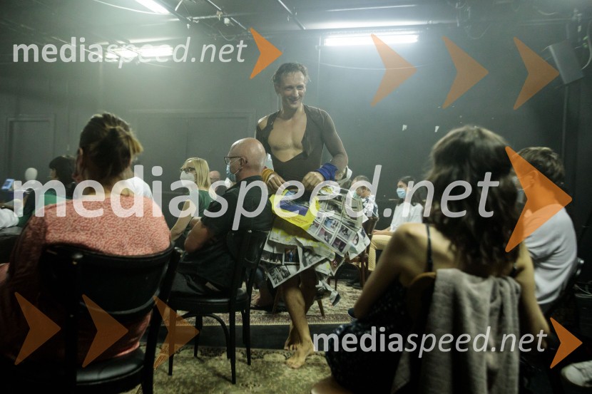 Solo, projekt Nine Rajič Kranjac, Nova pošta, Slovensko mladinsko gledališče