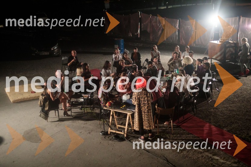 Solo, projekt Nine Rajič Kranjac, Nova pošta, Slovensko mladinsko gledališče