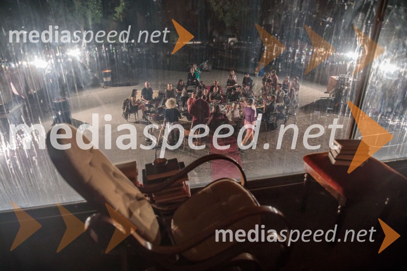 Solo, projekt Nine Rajič Kranjac, Nova pošta, Slovensko mladinsko gledališče