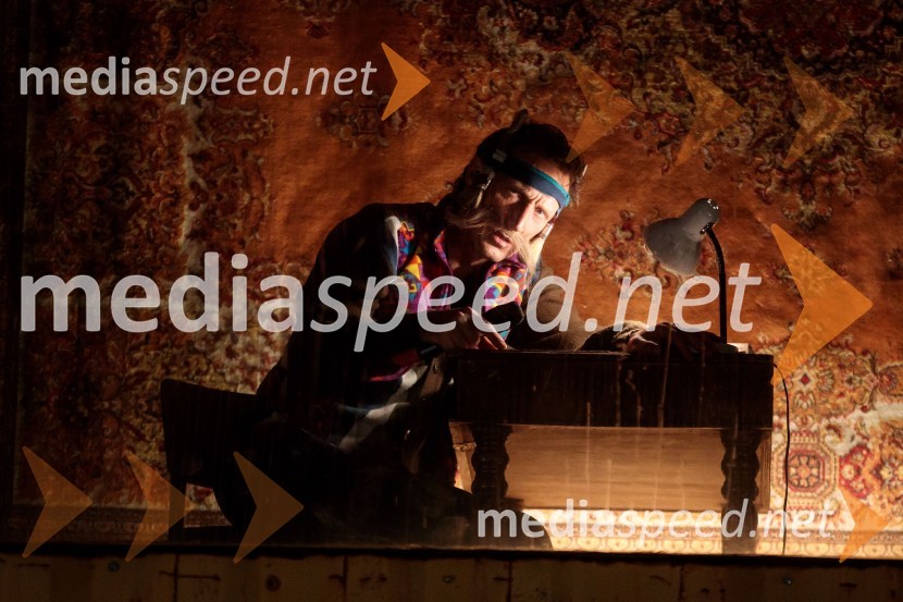 Solo, projekt Nine Rajič Kranjac, Nova pošta, Slovensko mladinsko gledališče