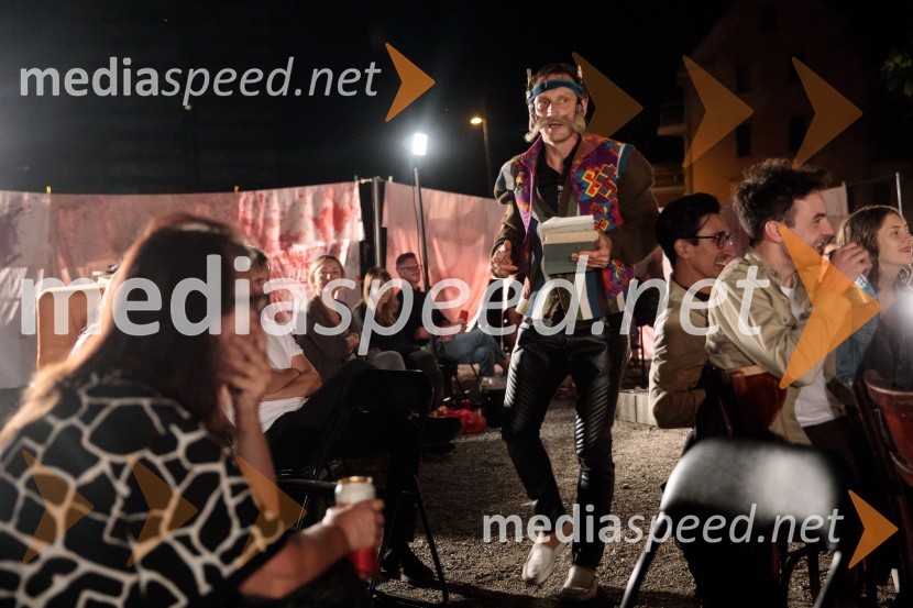 Solo, projekt Nine Rajič Kranjac, Nova pošta, Slovensko mladinsko gledališče