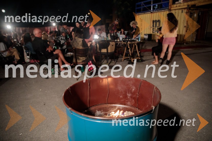 Solo, projekt Nine Rajič Kranjac, Nova pošta, Slovensko mladinsko gledališče