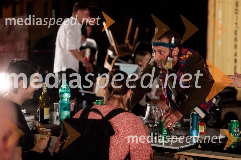 Solo, projekt Nine Rajič Kranjac, Nova pošta, Slovensko mladinsko gledališče