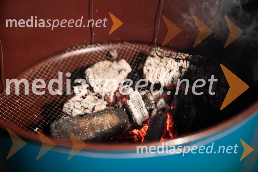 Solo, projekt Nine Rajič Kranjac, Nova pošta, Slovensko mladinsko gledališče