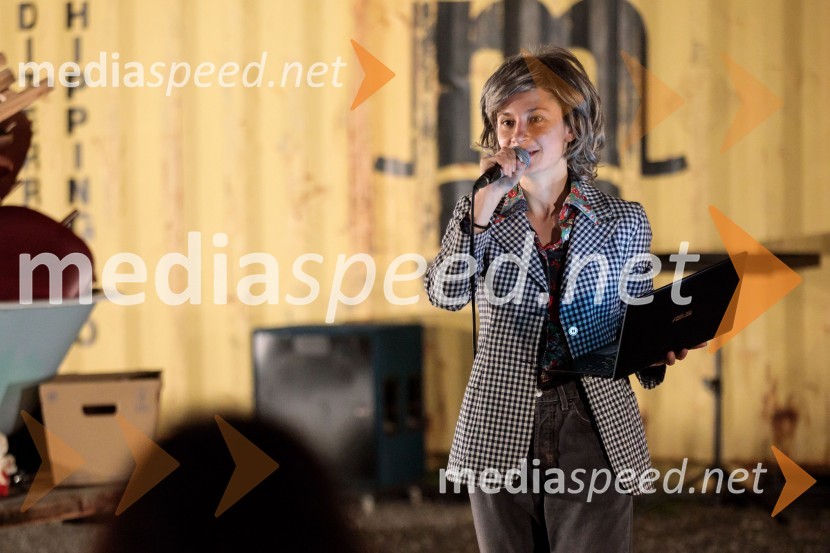 Solo, projekt Nine Rajič Kranjac, Nova pošta, Slovensko mladinsko gledališče