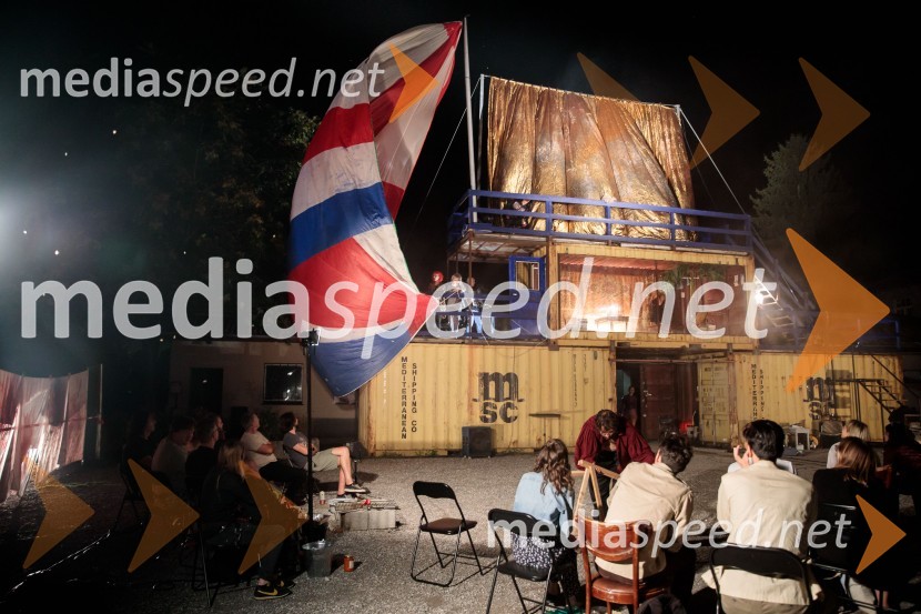 Solo, projekt Nine Rajič Kranjac, Nova pošta, Slovensko mladinsko gledališče