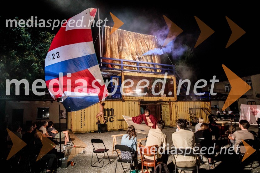 Solo, projekt Nine Rajič Kranjac, Nova pošta, Slovensko mladinsko gledališče