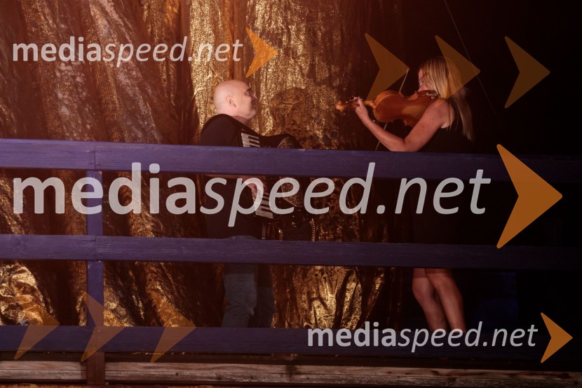 Solo, projekt Nine Rajič Kranjac, Nova pošta, Slovensko mladinsko gledališče