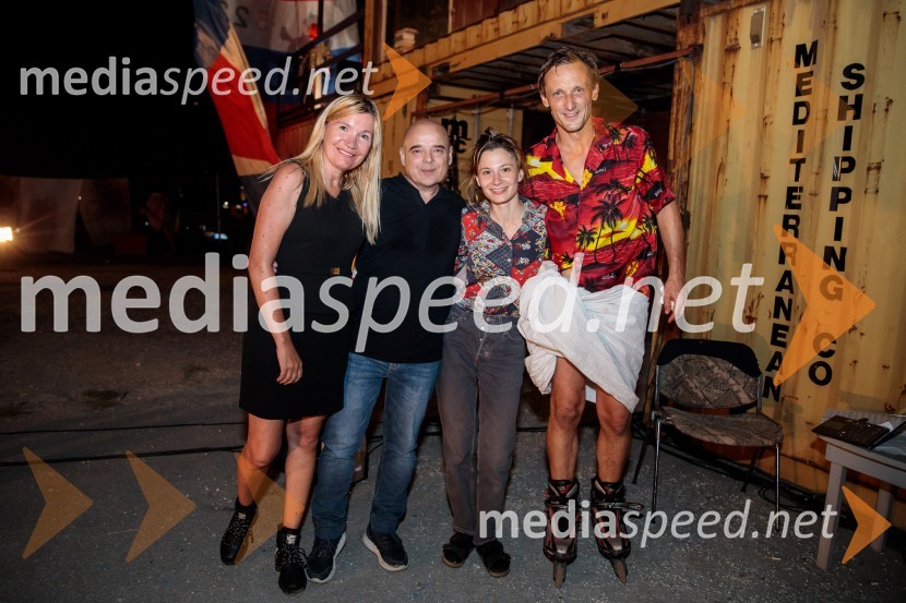 Solo, projekt Nine Rajič Kranjac, Nova pošta, Slovensko mladinsko gledališče