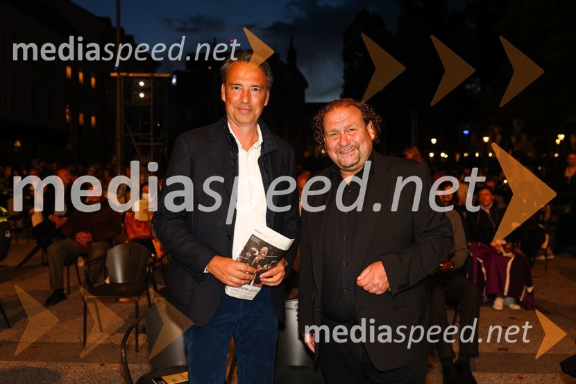  Tomislav  Čizmić, predsednik uprave, Mercator d.d.;  Darko  Brlek, direktor in umetniški vodja, Festival LjubljanaMuzikal Lolita, Festival Ljubljana 2021